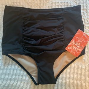 Kortni Jeane XS Black Ruched Bottoms